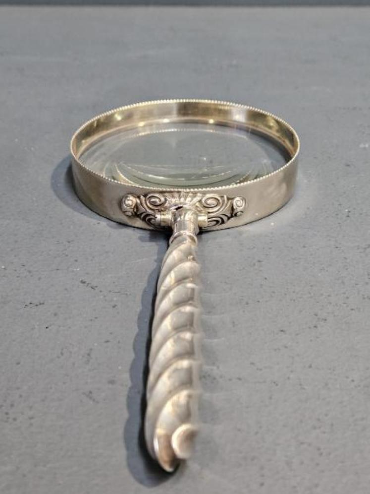 Victorian Silver Magnifying Glass  - Image 2