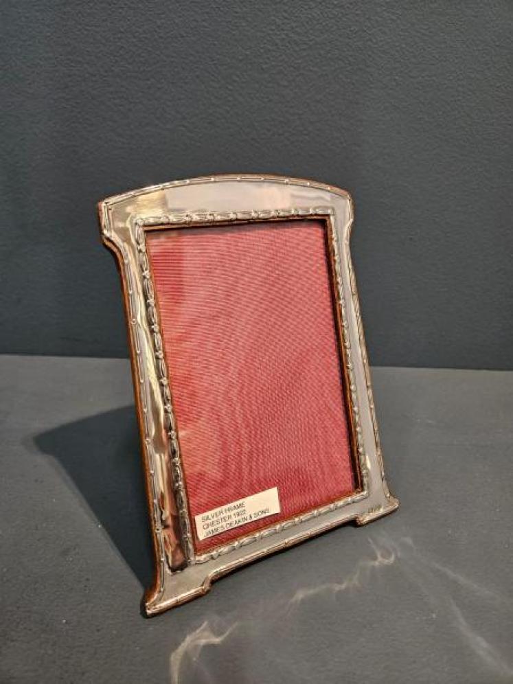 George V Silver Photo Frame  - Image 5