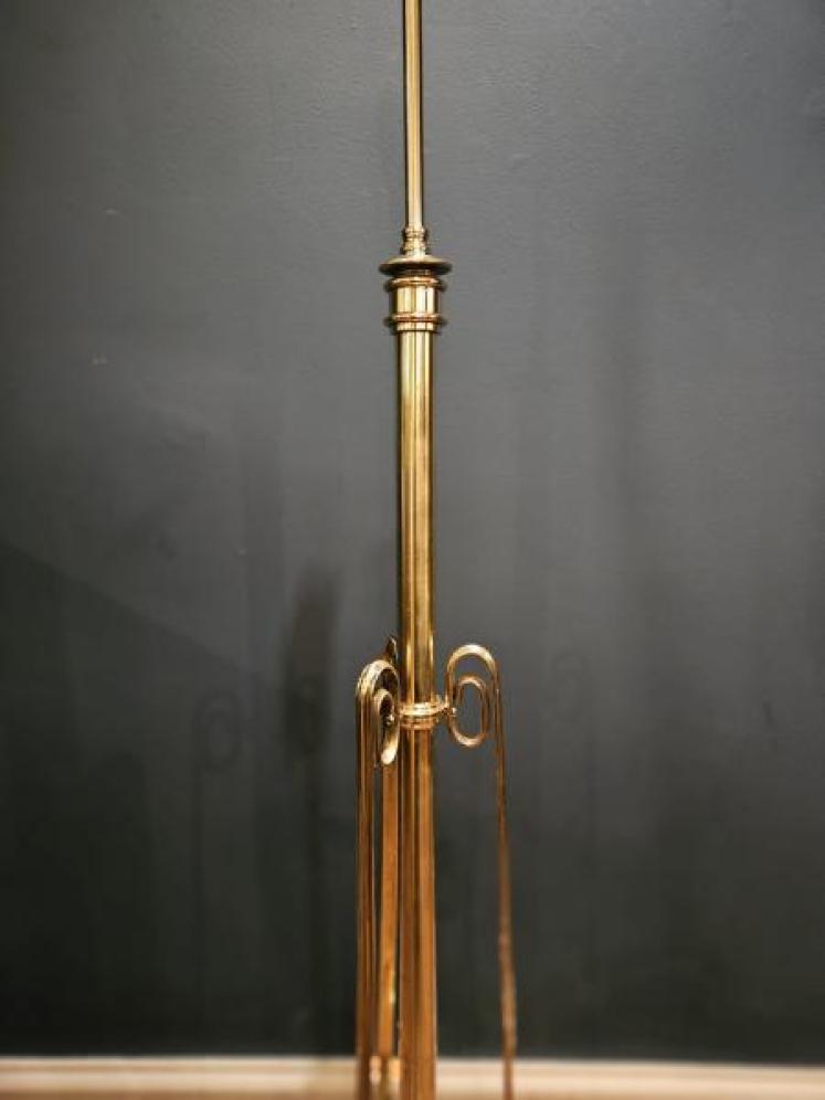 Edwardian Brass Rise and Fall Lamp Standard - Image 3