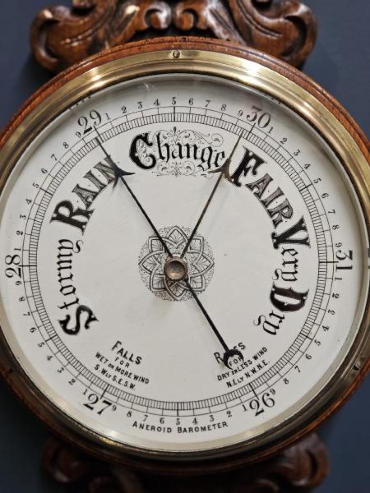 Oak Victorian Banjo Barometer - Image 5