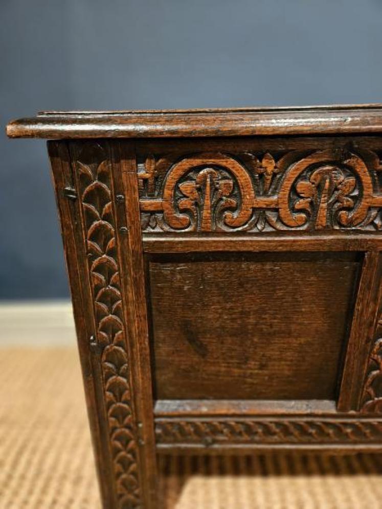 George I Oak Coffer - Image 2