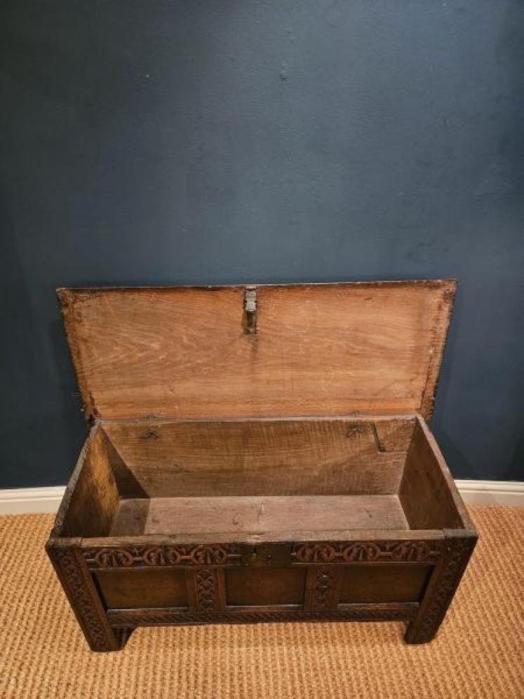 George I Oak Coffer - Image 6