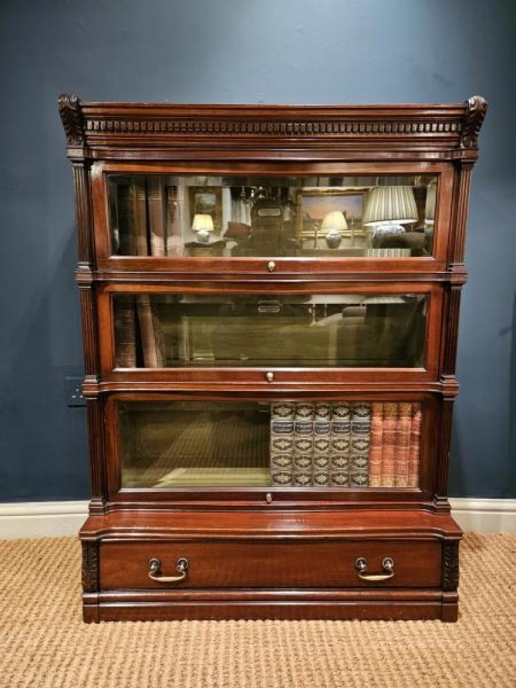Outstanding Mahogany Globe Wernicke Bookcase - Image 1