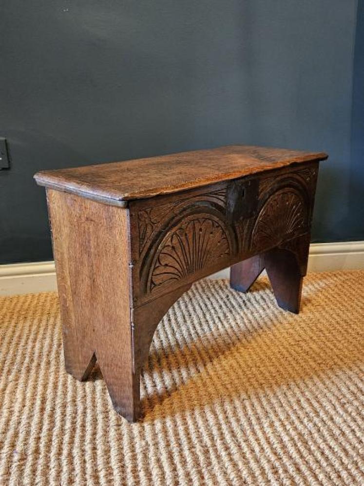 Small Period Oak Six Plank Coffer - Image 2