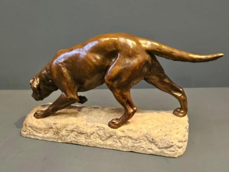 Bronze of a Pointer by Georges Gardet - Image 5