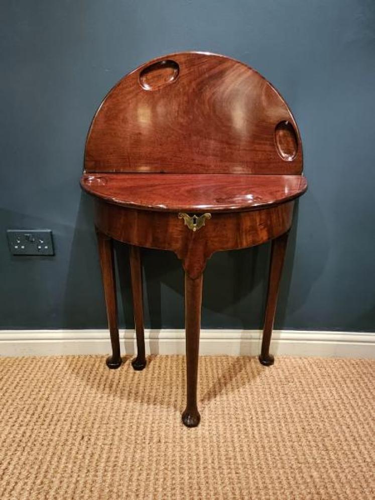 George II Red Walnut Demi Lune Gaming Table - Image 3