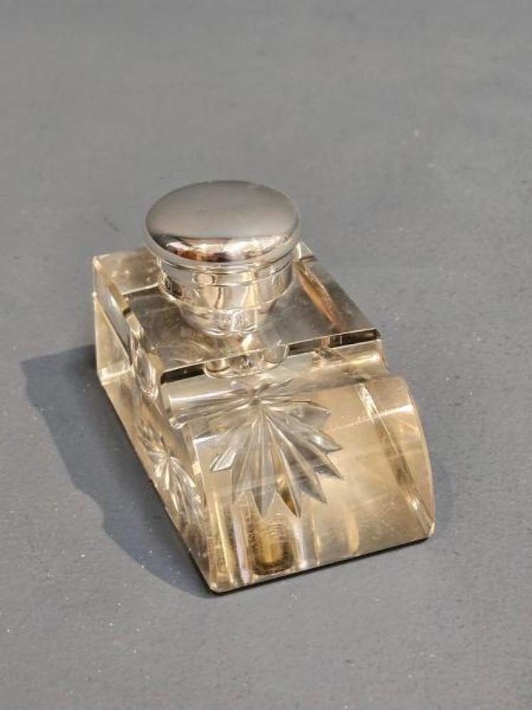 Victorian Silver and Crystal Pen and Ink Stand - Image 5