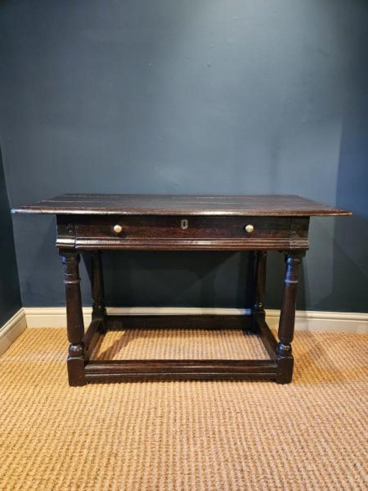 James II Oak Side Table - Image 6