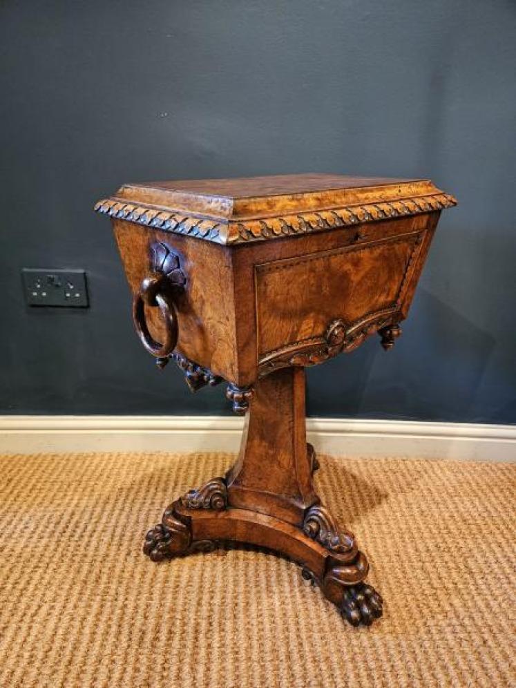 William IV Walnut Teapoy  - Image 4