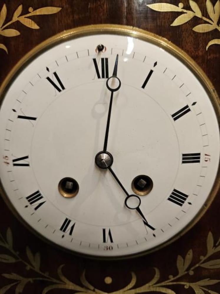 Victorian Brass Inlaid Mahogany Mantel Clock - Image 3
