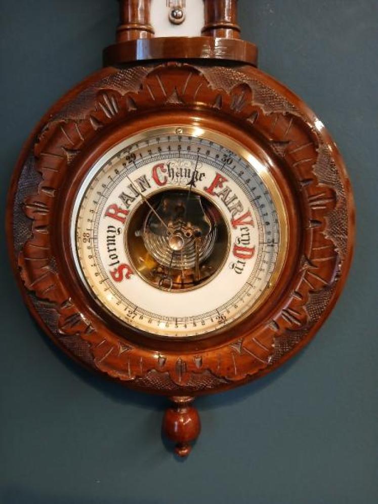 Victorian Walnut Pendant Banjo Barometer - Image 2