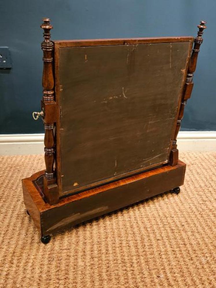 Early Victorian Mahogany Toilet Mirror  - Image 4