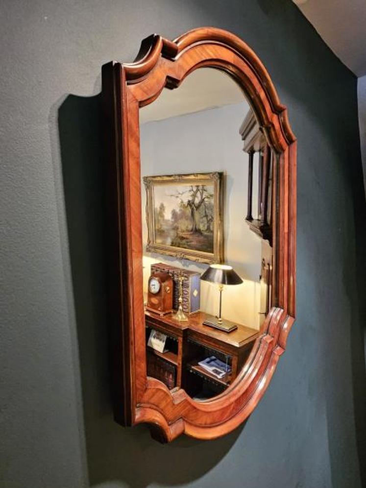 Early Victorian Figured Mahogany Mirror - Image 5