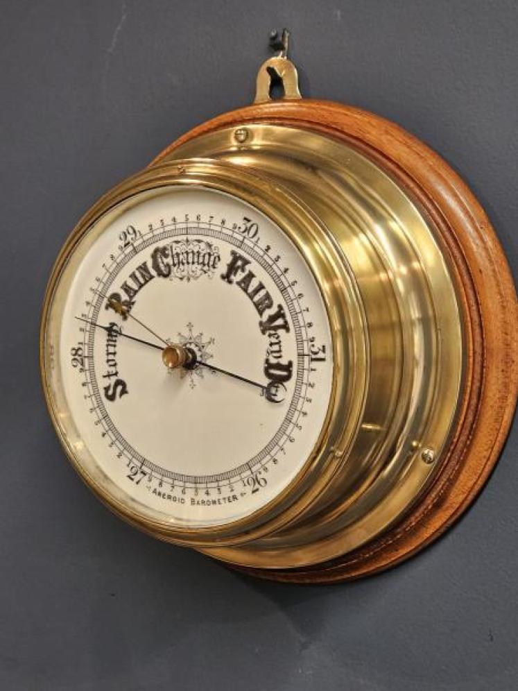 Victorian Ships Bulk Head Barometer - Image 3