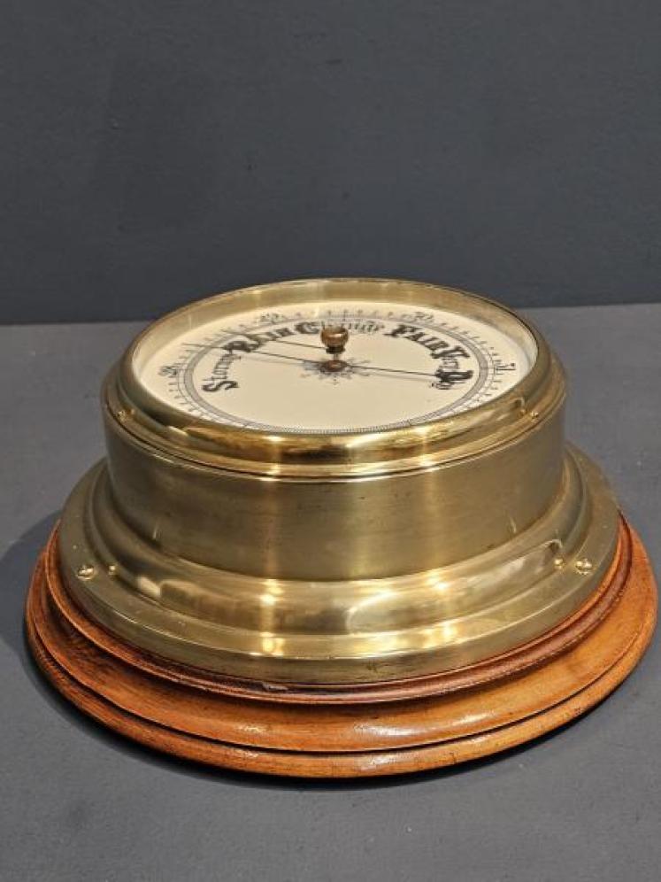 Victorian Ships Bulk Head Barometer - Image 7