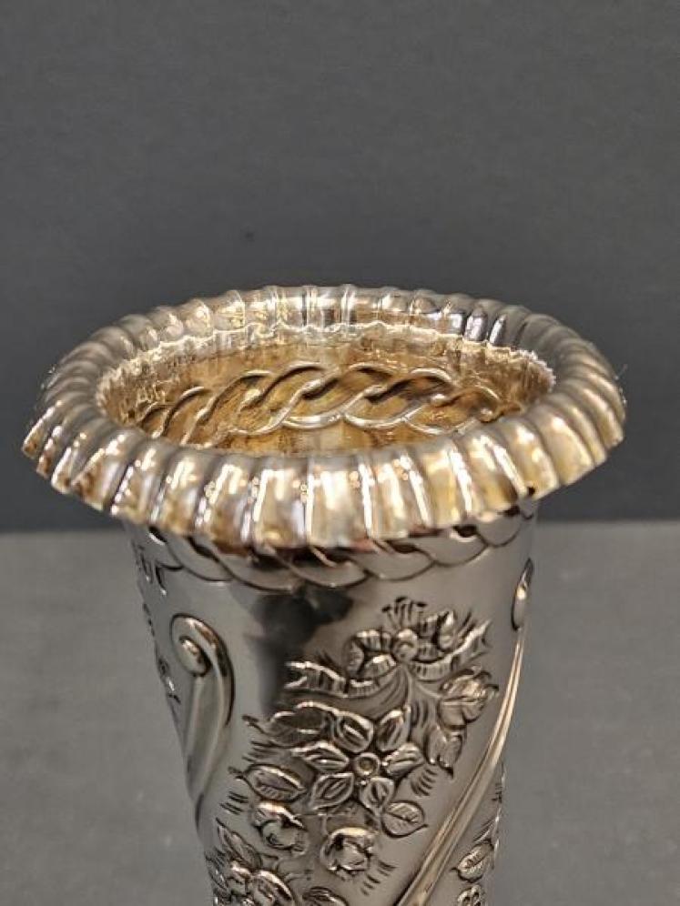 Victorian Silver Trumpet Vase by William Comyns - Image 5