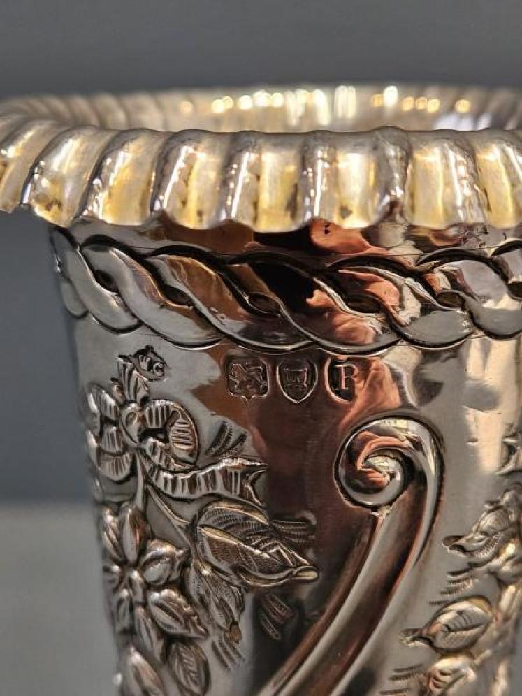 Victorian Silver Trumpet Vase by William Comyns - Image 6