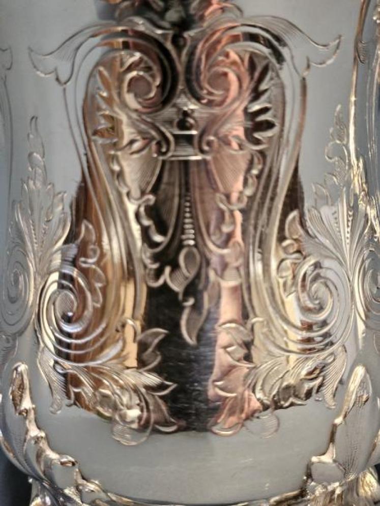 Fine Quality Early Victorian Silver Jug by Bernard - Image 3