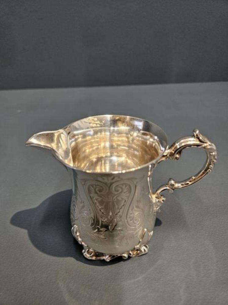 Fine Quality Early Victorian Silver Jug by Bernard - Image 5
