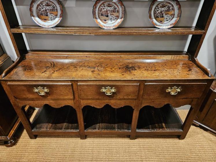 George III Oak Open Pot Board Dresser and Rack - Image 2