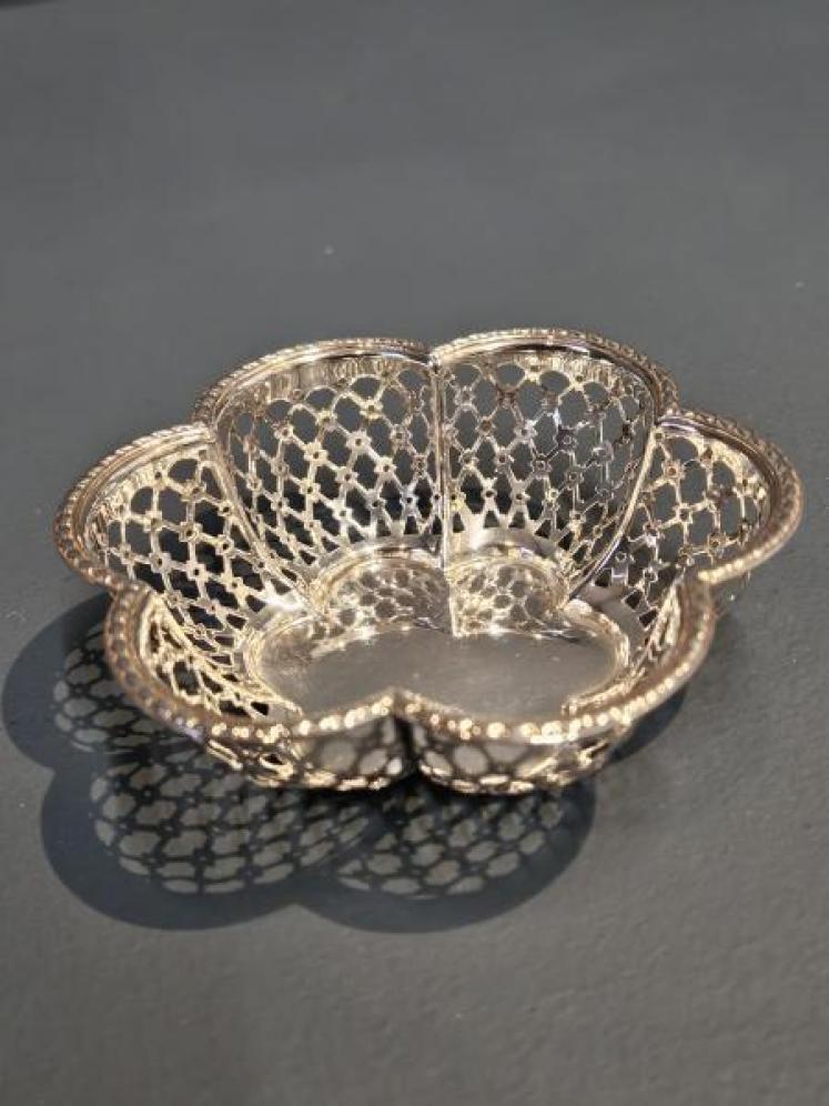 Edwardian Chester Silver Dish - Image 1
