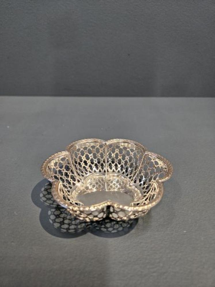Edwardian Chester Silver Dish - Image 4