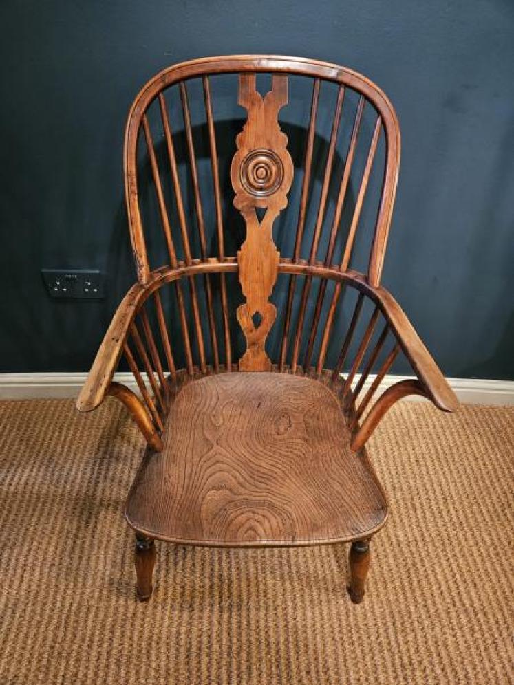 Georgian Yew Wood Windsor Chair - Image 7