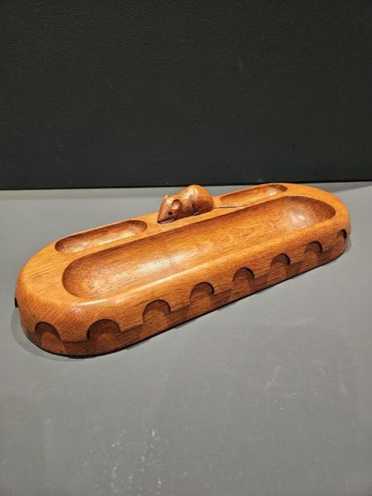 Thompsons of Kilburn Mouseman Desk Tidy and Pen Tray - Image 1