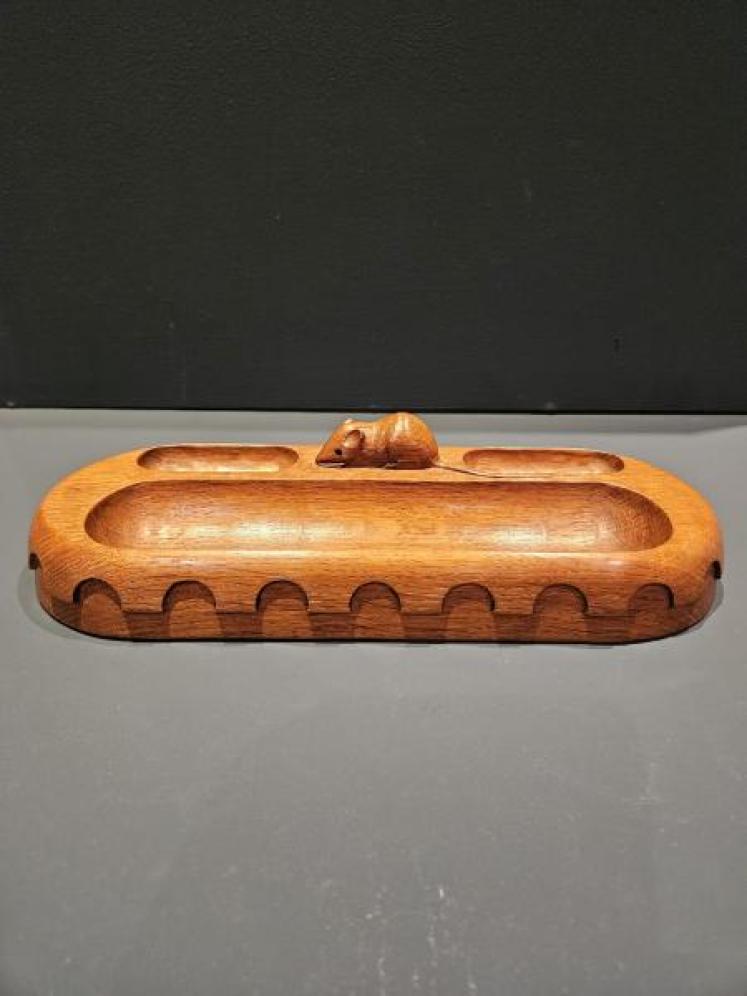 Thompsons of Kilburn Mouseman Desk Tidy and Pen Tray - Image 2