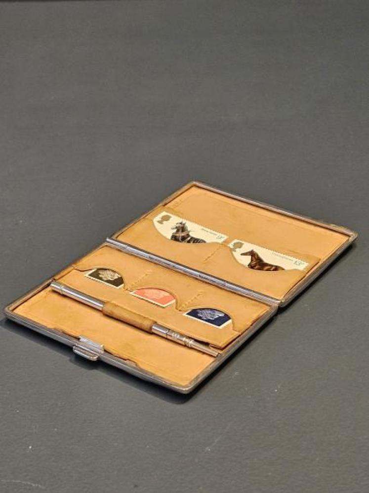 Edwardian Silver Note and Stamp Case with Pencil by William Comyns - Image 2