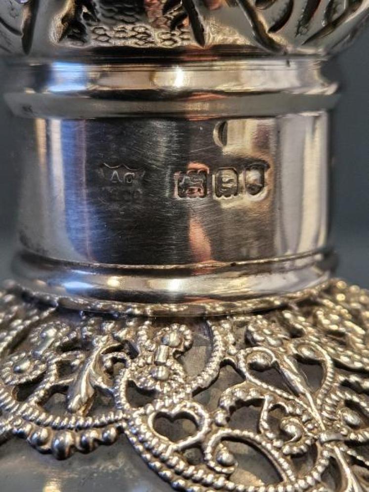 Victorian Silver Topped Glug Scent Bottle - Image 6