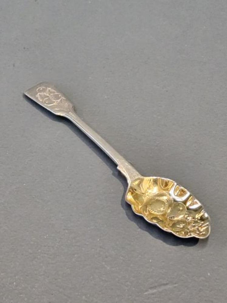 William IV Silver Berry Spoon - Image 3