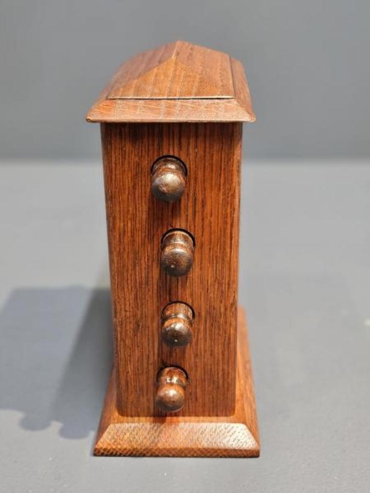 Edwardian Oak Perpetual Desk Calendar - Image 3