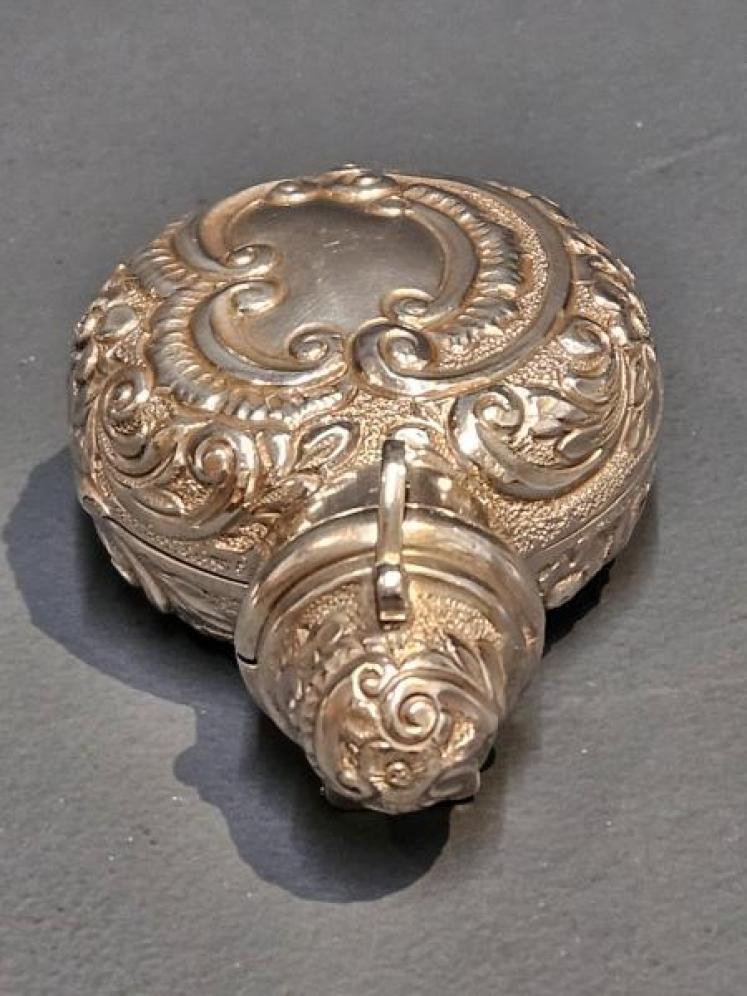 Victorian Chester Scent Bottle Case - Image 3