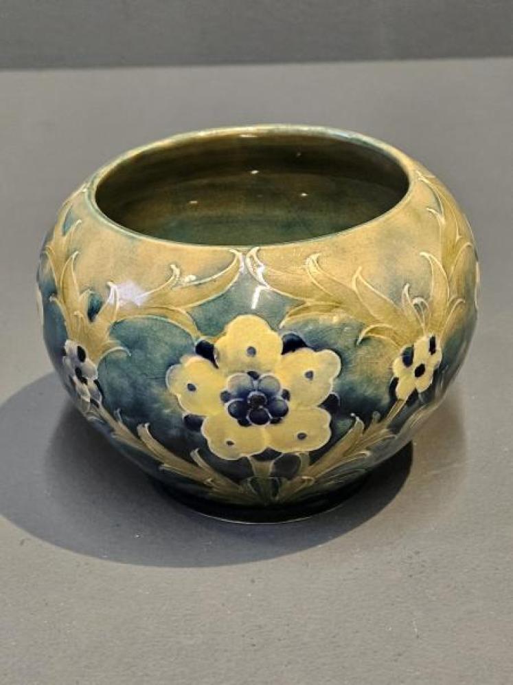 Superb Moorcroft Late Florian Vase - Image 1