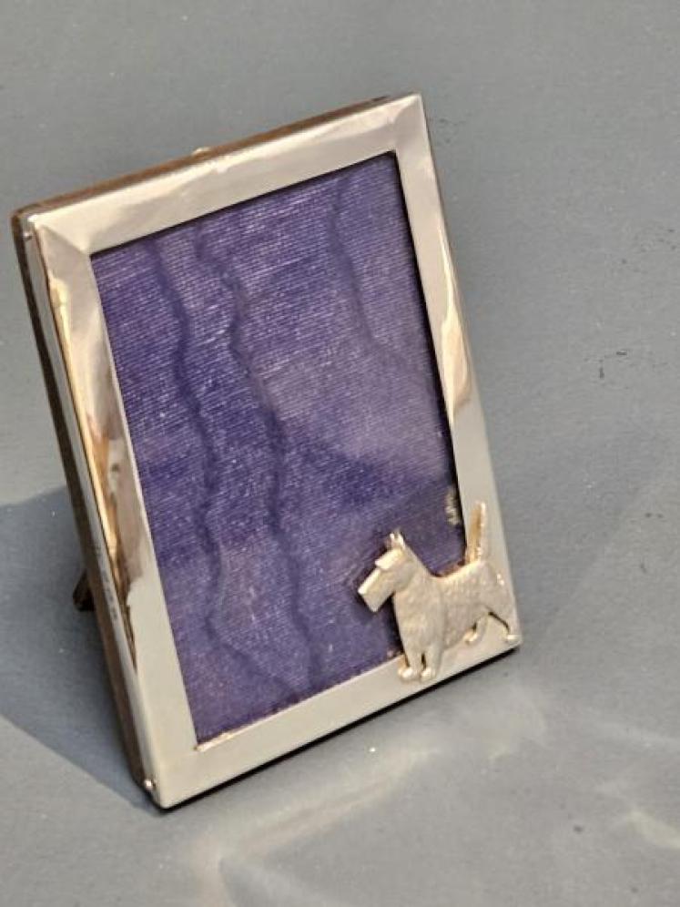 George V Silver Scottie Dog Motif Photo Frame - Image 5