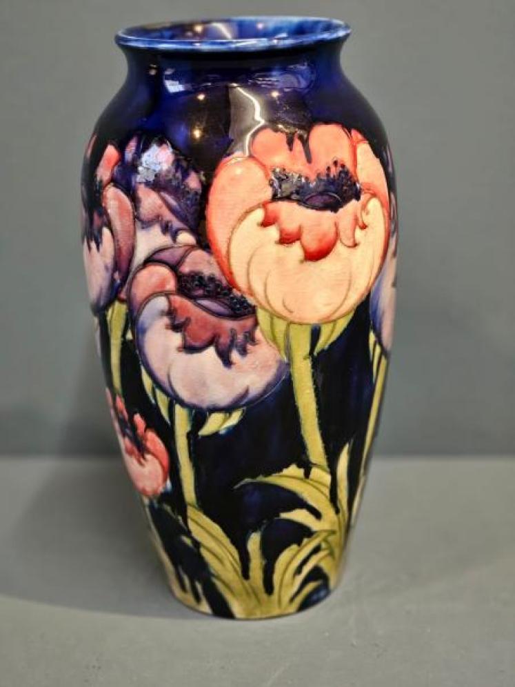 Large Moorcroft Big Poppy Vase  - Image 2