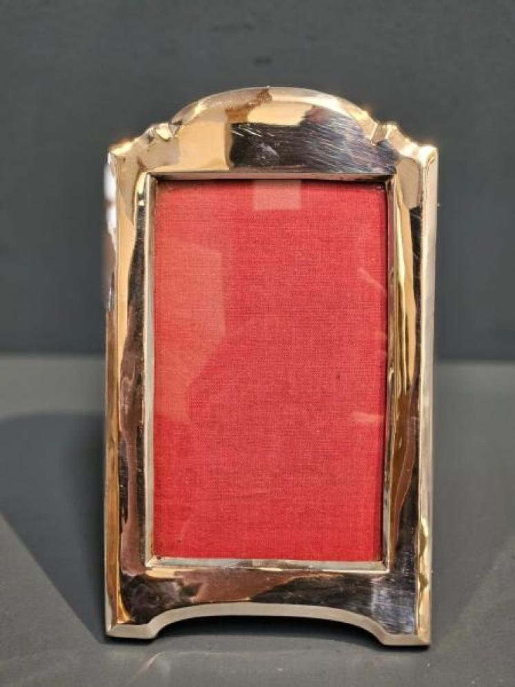 Immaculate George V Silver Photo Frame  - Image 1