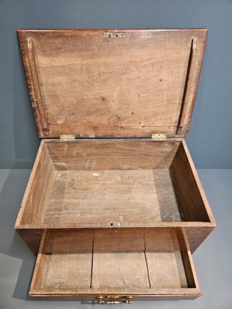 George II Single Drawer Coffer Bach - Image 4