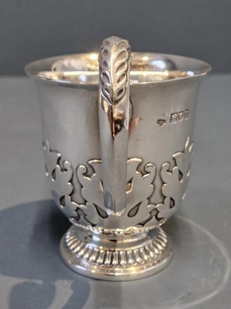 Edwardian Card Cut 6.5 Troy Oz Silver Mug - Image 2