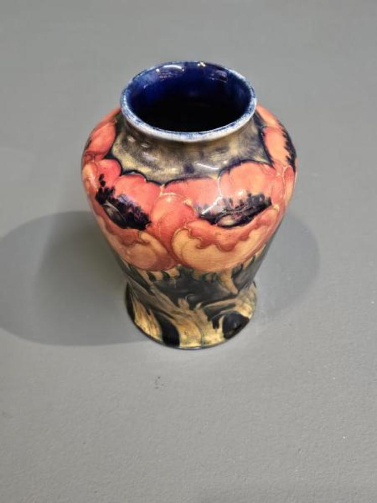 Early Moorcroft Big Poppy Vase - Image 5