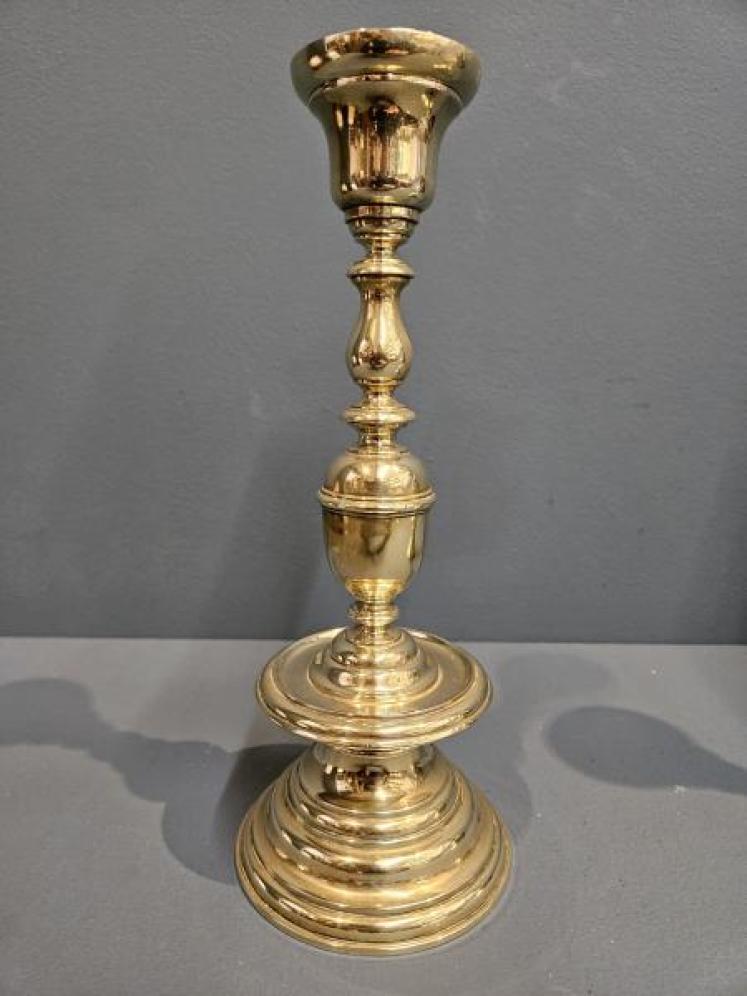 Victorian circular base Brass Candlesticks - Image 2