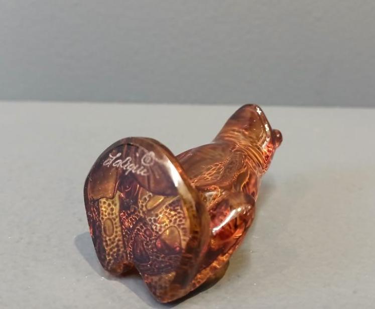 Lalique Amber Sitting Frog - Image 6
