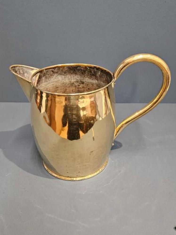 Large George III Country House Brass Jug - Image 1