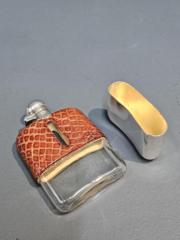 Small Victorian Silver Plated and Crocodile Skin Hip Flask - Image 2