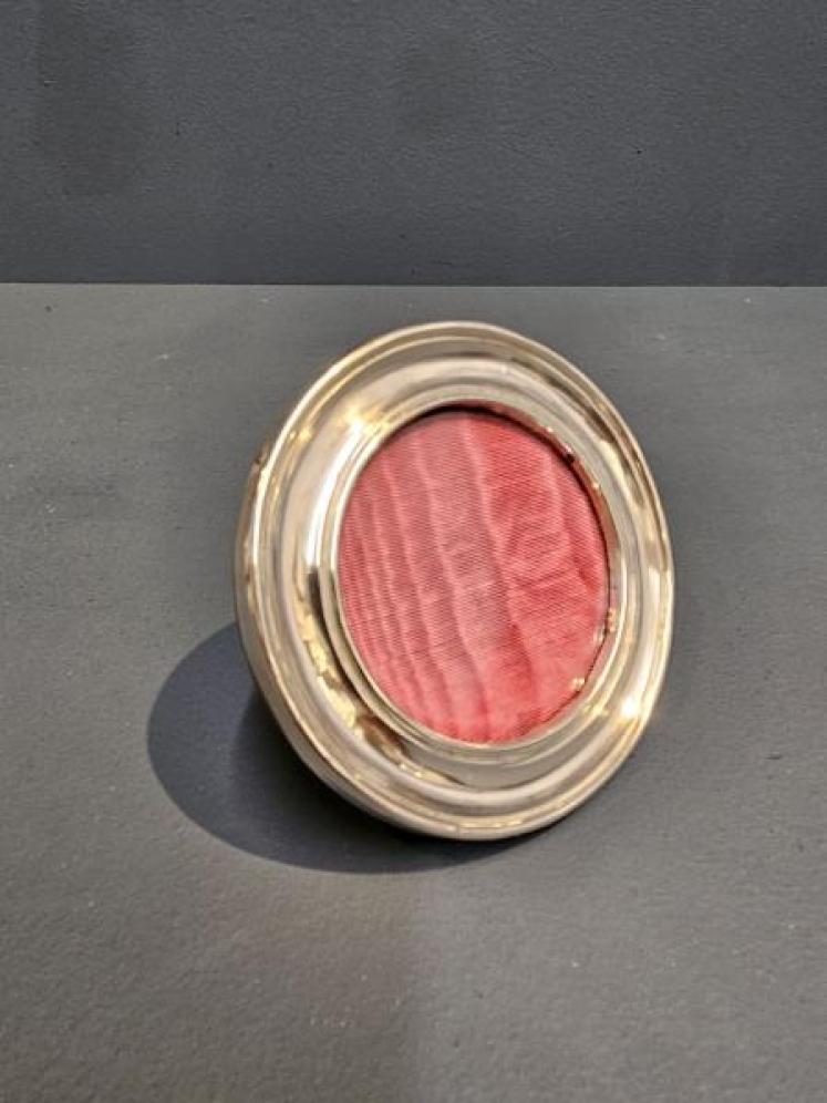 George V Circular Silver Photo Frame - Image 6