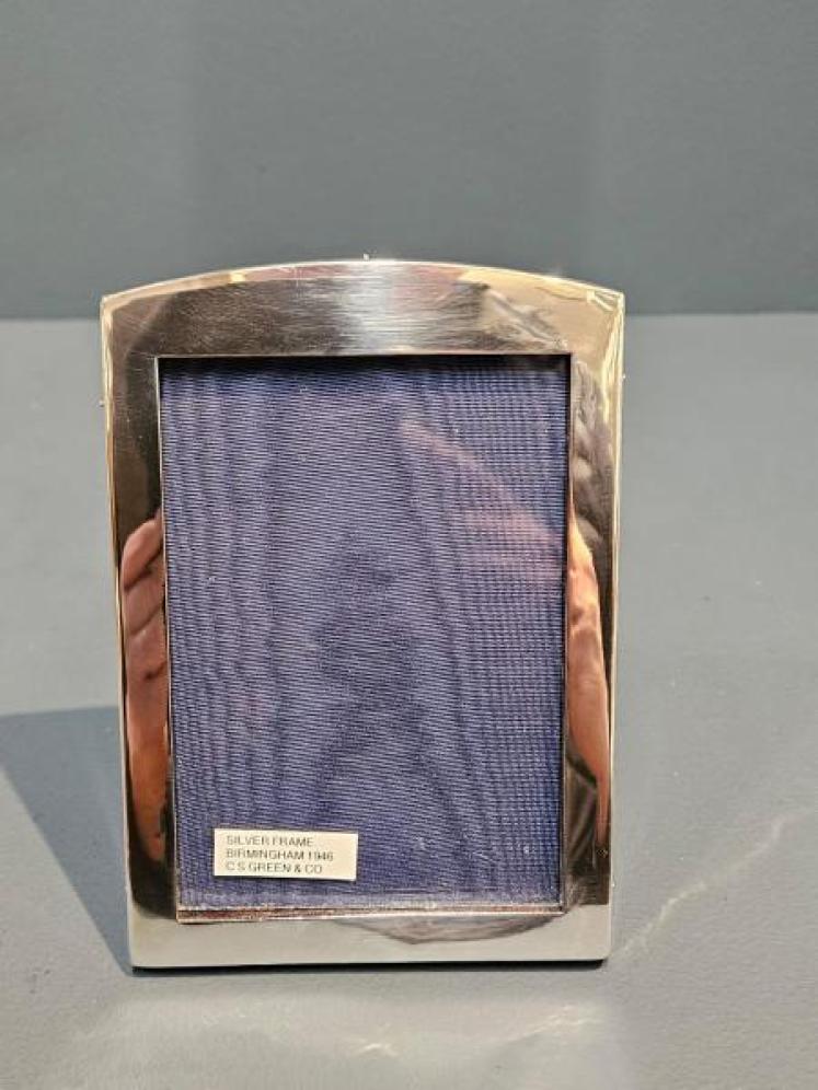 Silver Arched Top Photo Frame - Image 3