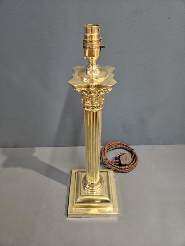 Edwardian Corinthian Column Brass Table Lamp - Image 6