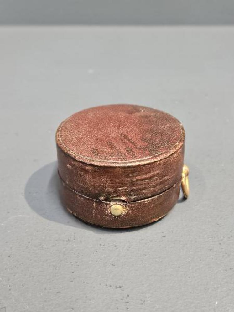 Victorian Pocket Barometer and Compass Combination - Image 6