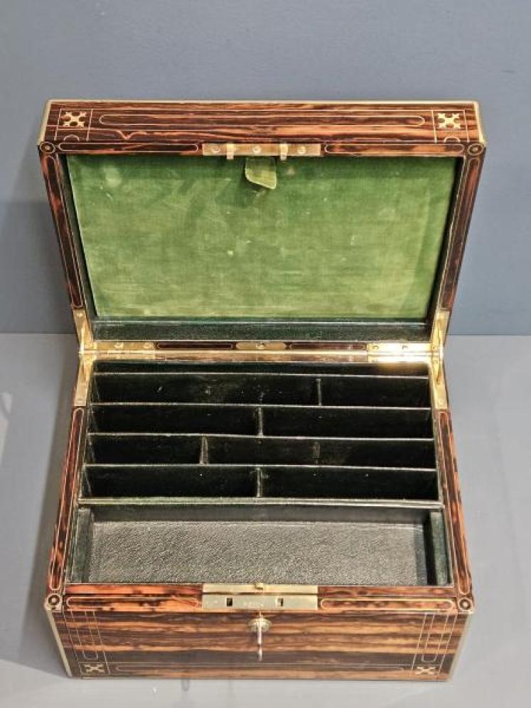 Coromandel Stationary Box and Silver Contents - Image 3